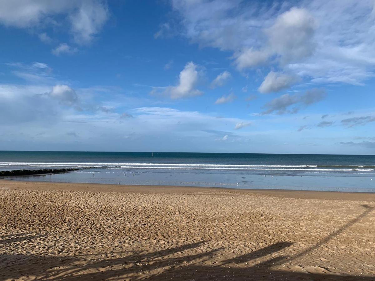 2 Pieces Acces Mer Et Thalasso Cabourg Esterno foto